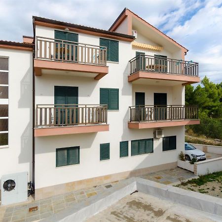 Apartments Karmen Primošten Екстериор снимка