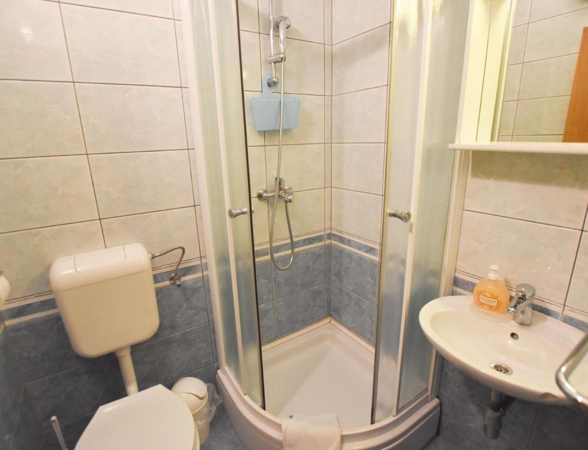Apartments Karmen Primošten Екстериор снимка