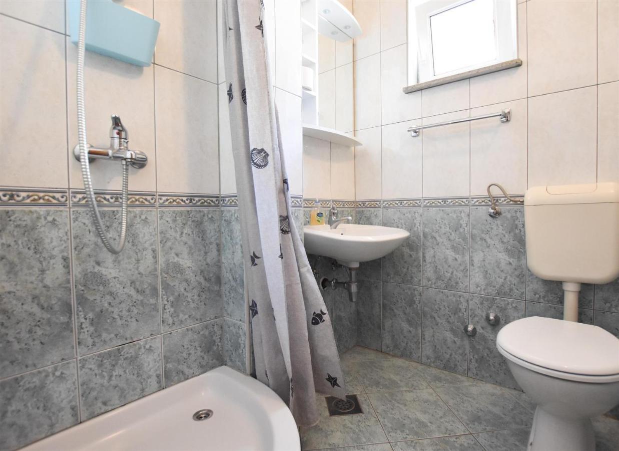 Apartments Karmen Primošten Екстериор снимка